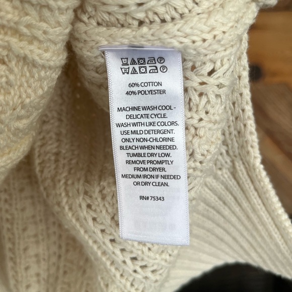 Rachel Zoe Crochet Vest Size Large - Picture 3 of 7